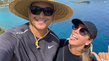 Carla Perez surge surfando no Havaí e faz declaração - Instagram/carlaperez