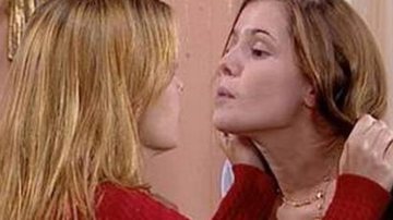 Camila e Íris brigam em 'Laços de Família' - TV Globo
