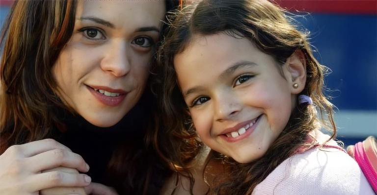 Vanessa Gerbelli e Bruna Marquezine em 'Mulheres Apaixonadas' - Globo