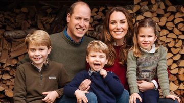 Príncipe William e Kate Middleton posam com a família para cartão de Natal de 2020 - Instagram/@kensingtonroyal