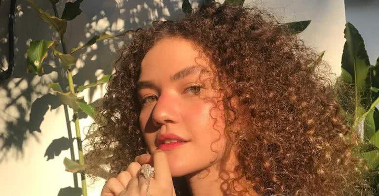 Vitória Falcão posou de cabelos lisos nas redes sociais - Instagram/ @vitfalcao