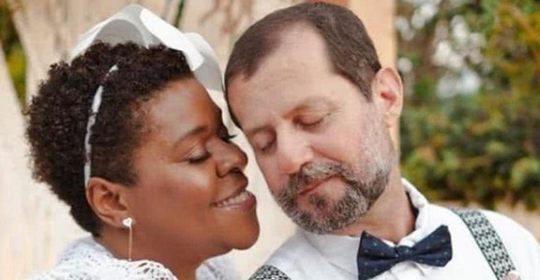 Cacau ao lado de Janderson Pires; os dois estão casados desde 2015 - Instagram/@cacauprotassiooficial