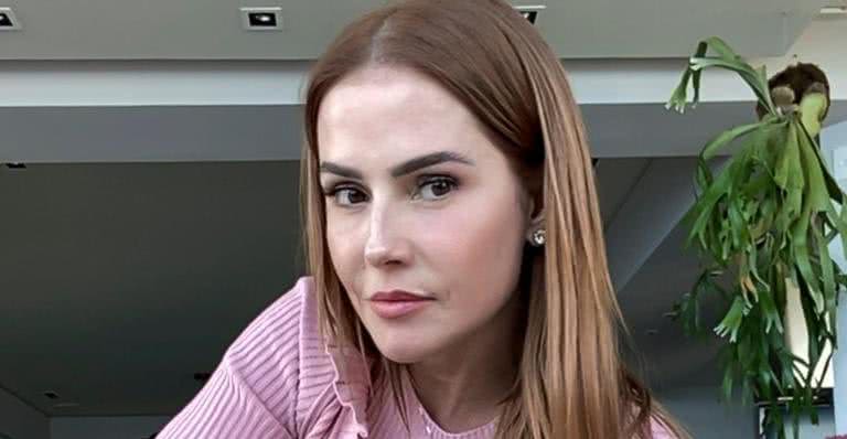 A atriz Deborah Secco, no ar em 'Laços de Família' - Globo/Sergio Zalis