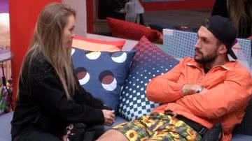 Carla Diaz teve uma conversa sincera com Arthur nesta terça-feira, 9 - TV Globo