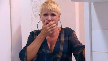 Xuxa caiu no choro ao entrar na réplica do apartamento onde morou na infância - Globoplay