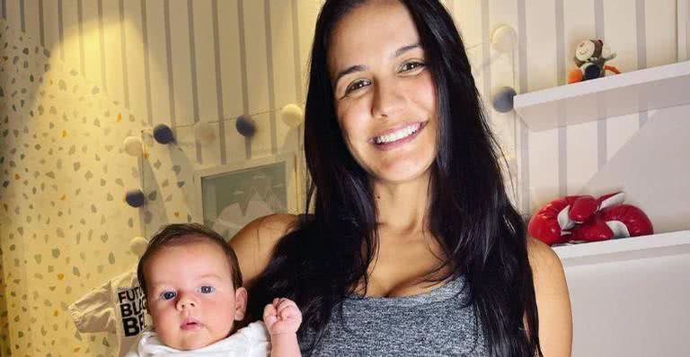 Kyra Gracie explode o fofurômetro ao surgir dormindo com filho caçula - Divulgação/Instagram