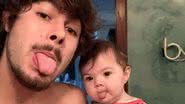 Mãe de Rafa Vitti explode o fofurômetro ao mostrar o ator com Clara Maria - Divulgação/Instagram