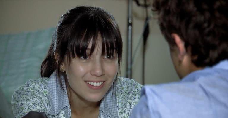 Manuela (Marjorie Estiano) chama Rodrigo (Rafael Cardoso) para morar em Gramado em 'A Vida da Gente' - Globo