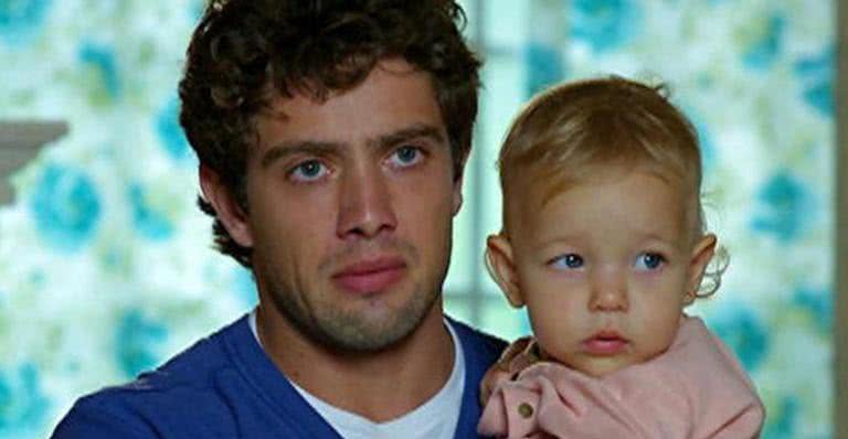 Rodrigo e a filha Júlia em 'A Vida da Gente' - TV Globo