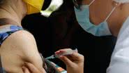 Ministério da Saúde vai distribuir novas doses de vacina contra covid-19 - Tânia Rêgo/Agência Brasil