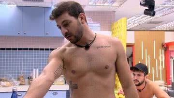 Caio reclama do comportamento de Fiuk - Divulgação/TV Globo