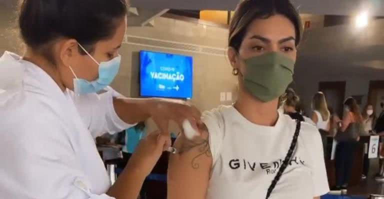 Kelly Key, portadora de doença autoimune, foi vacinada contra Covid-19 - Instagram/@oficialkellykey
