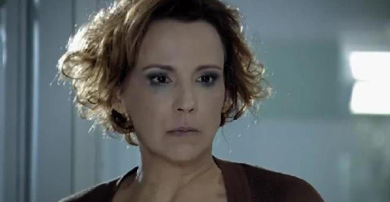Eva terá a chance de se redimir, mas acabará sozinha no final da trama - TV Globo