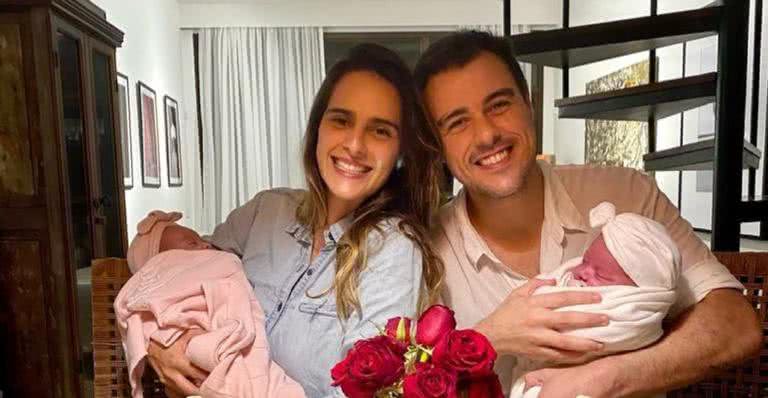 Joaquim Lopes e Marcella Fogaça são pais das gêmeas Sophia e Pietra - Instagram/@joaquimlopesoficial