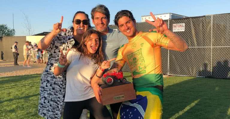 Gabriel Medina e família - Instagram/@gabrielmedina