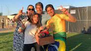 Gabriel Medina e família - Instagram/@gabrielmedina