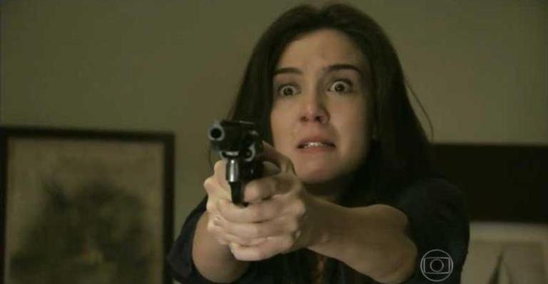 Cora (Marjorie Estiano) mata mais um personagem em 'Império' - TV Globo