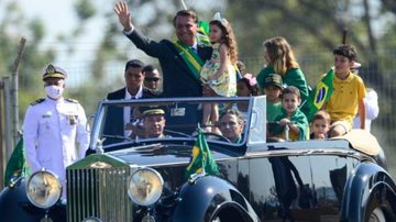 Nelson Piquet digiriu o Rolls-Royce com Jair Bolsonaro - Marcelo Camargo/Agência Brasil