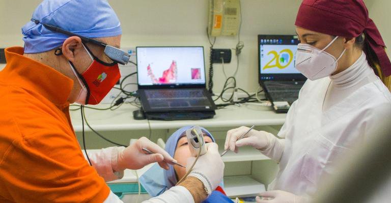 Muitos não visitam o dentista desde o início da pandemia. - Quang Tri Nguyen/Unsplash
