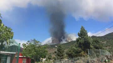 Erupção de vulcão se intensifica nas Ilhas Canárias - Twitter/@cahora