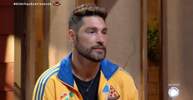 Victor Pecoraro foi o quarto eliminado de 'A Fazenda 13' - Record TV