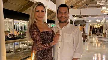 Andressa Urach voltou para a igreja com o marido Thiago Lopes - Instagram/@andressaurachoficial