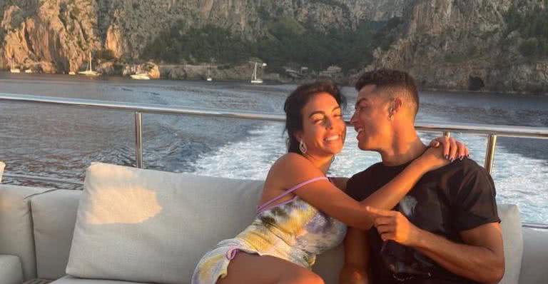 Cristiano Ronaldo e Georgina Rodríguez estão esperando gêmeos - Instagram/@cristiano