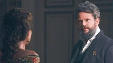 Pedro (Selton Mello) fará pedido à Luísa (Mariana Ximenes) - TV Globo