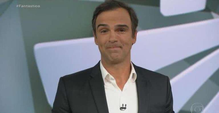 Tadeu Schmidt chora ao se despedir do 'Fantástico' - Reprodução/TV Globo