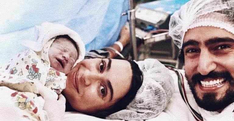 Thaila Ayala e Renato Góes deixam maternidade com primeiro filho - Instagram / @thailaayala
