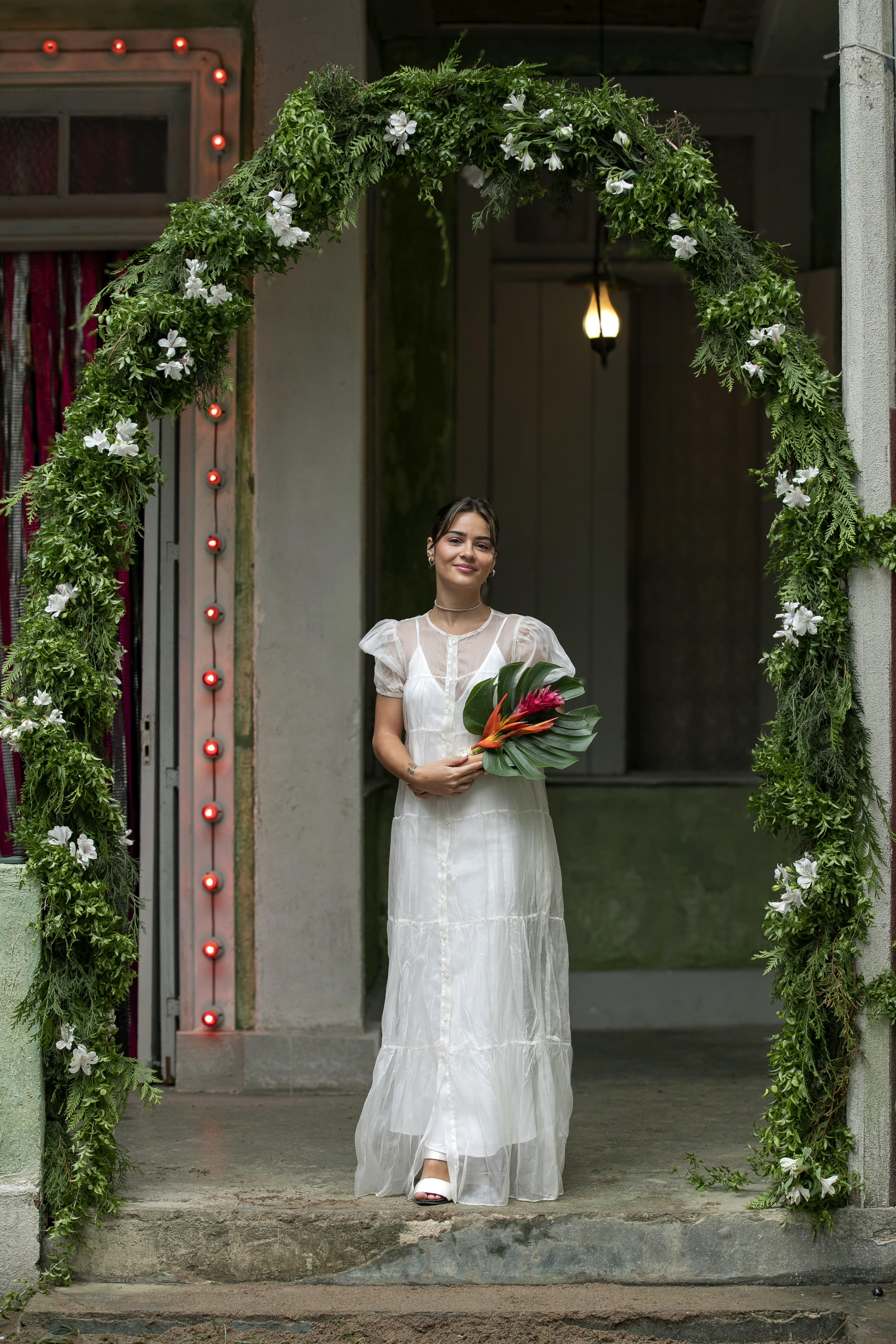 Veja os detalhes do vestido de noiva de Sandra em 'Renascer'