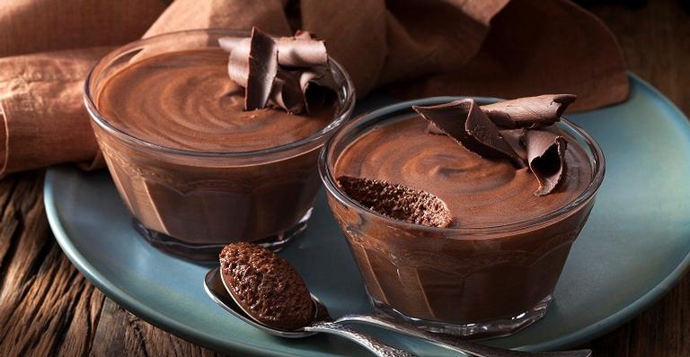 Confira dicas imperdíveis de como preparar uma mousse de chocolate perfeita